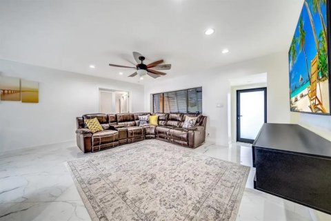 Casa en venta en Wilton Manors, Florida, 4 dormitorios, 176.51 m2 № 1172339 - foto 30