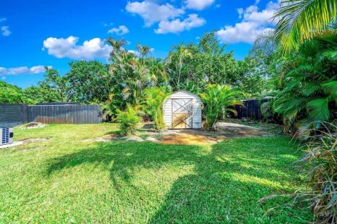 Villa ou maison à vendre à Wilton Manors, Floride: 4 chambres, 176.51 m2 № 1172339 - photo 3