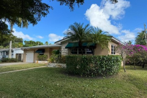 Villa ou maison à vendre à North Miami Beach, Floride: 3 chambres № 834794 - photo 1