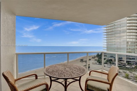 Condo in Sunny Isles Beach, Florida, 3 bedrooms  № 1311197 - photo 6