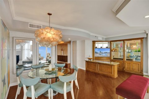 Condo in Sunny Isles Beach, Florida, 3 bedrooms  № 1311197 - photo 16