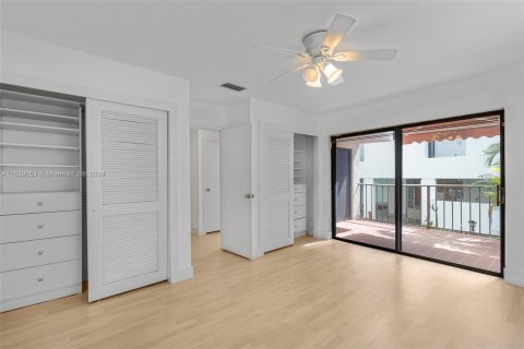 Touwnhouse à vendre à Miami, Floride: 2 chambres, 95.97 m2 № 1311155 - photo 27