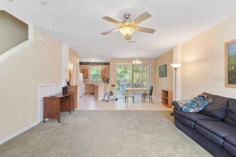 Townhouse in Tampa, Florida 2 bedrooms, 116.31 sq.m. № 1392139 - photo 7