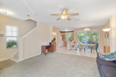 Townhouse in Tampa, Florida 2 bedrooms, 116.31 sq.m. № 1392139 - photo 6