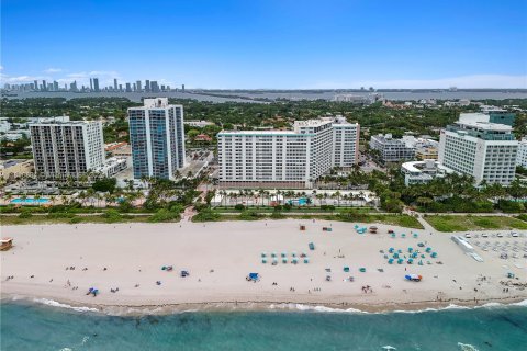 Propiedad comercial en venta en Miami Beach, Florida № 1239834 - foto 2