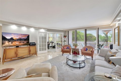 Condo in Aventura, Florida, 3 bedrooms  № 1239832 - photo 1