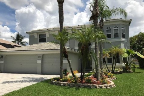 House in Lake Worth, Florida 5 bedrooms, 306.86 sq.m. № 1208815 - photo 3