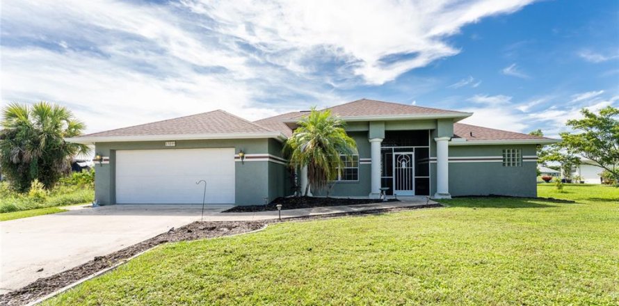 Casa en Port Charlotte, Florida 3 dormitorios, 197.23 m2 № 1403820