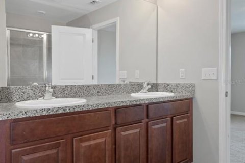 Townhouse in Land O' Lakes, Florida 3 bedrooms, 148.74 sq.m. № 1368608 - photo 29