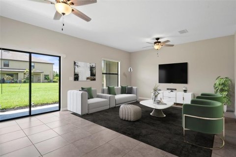 Townhouse in Land O' Lakes, Florida 3 bedrooms, 148.74 sq.m. № 1368608 - photo 7