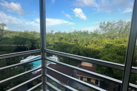 Copropriété à vendre à North Miami Beach, Floride: 2 chambres, 112.69 m2 № 1369011 - photo 24