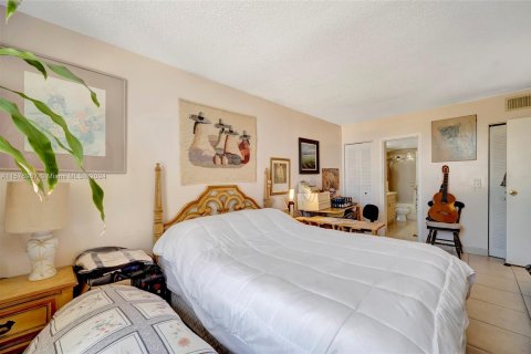 Купить кондоминиум в Норт-Майами, Флорида 1 спальня, 68.75м2, № 1145574 - фото 19