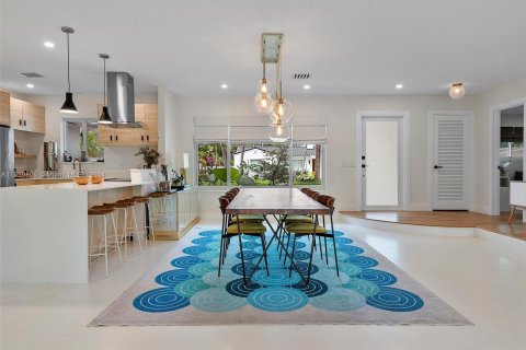 Casa en venta en Miami Shores, Florida, 3 dormitorios, 197.7 m2 № 1091505 - foto 8