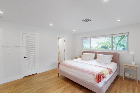 Casa en venta en Miami Shores, Florida, 3 dormitorios, 197.7 m2 № 1091505 - foto 22