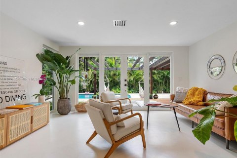 Casa en venta en Miami Shores, Florida, 3 dormitorios, 197.7 m2 № 1091505 - foto 18