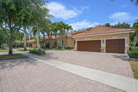 House in Lake Worth, Florida 5 bedrooms, 261.98 sq.m. № 1183562 - photo 12