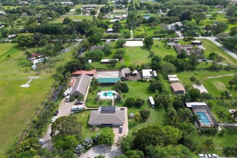 Casa en venta en Southwest Ranches, Florida, 3 dormitorios, 144.46 m2 № 1365429 - foto 3