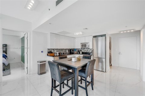 Copropriété à vendre à Miami, Floride: 3 chambres, 114.73 m2 № 1362768 - photo 3