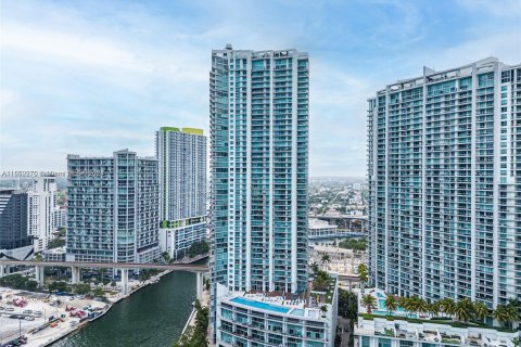 Condominio en venta en Miami, Florida, 3 dormitorios, 114.73 m2 № 1362768 - foto 19