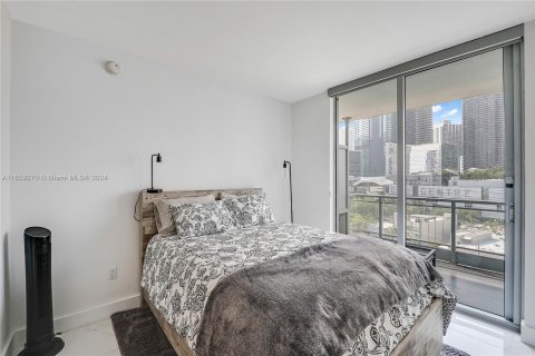 Condo in Miami, Florida, 3 bedrooms  № 1362768 - photo 7