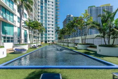 Condo in Miami, Florida, 3 bedrooms  № 1362768 - photo 16