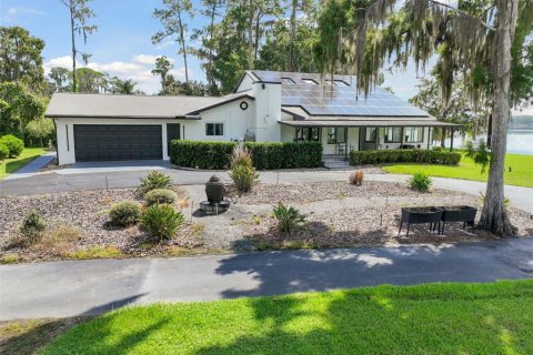 Villa ou maison à vendre à Orlando, Floride: 3 chambres, 365.11 m2 № 1384857 - photo 1