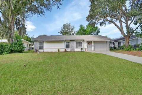 Villa ou maison à vendre à DeLand, Floride: 3 chambres, 107.77 m2 № 1384830 - photo 1