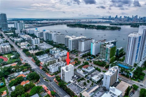 Condo in Miami Beach, Florida, 1 bedroom  № 1393478 - photo 5