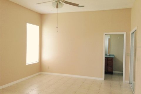 House in Orlando, Florida 4 bedrooms, 199.28 sq.m. № 1371631 - photo 10