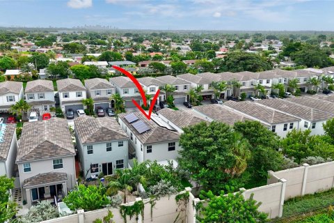 Casa en venta en Tamarac, Florida, 4 dormitorios, 192.59 m2 № 1399996 - foto 11