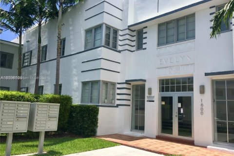 Copropriété à vendre à Miami Beach, Floride: 2 chambres, 60.29 m2 № 1399952 - photo 17