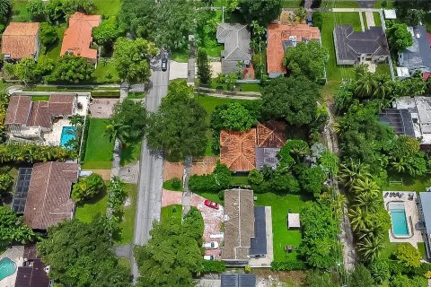 Villa ou maison à vendre à Miami Springs, Floride: 4 chambres, 193.24 m2 № 1327875 - photo 12