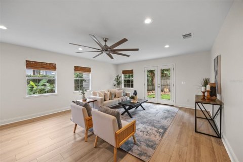 Casa en venta en Tampa, Florida, 3 dormitorios, 172.33 m2 № 1390711 - foto 17