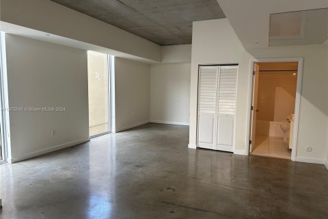 Condominio en venta en Miami, Florida, 1 dormitorio, 52.4 m2 № 1418730 - foto 18