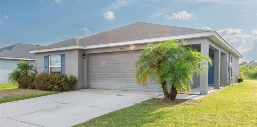 Casa en Zephyrhills, Florida 4 dormitorios, 141.58 m2 № 1324983