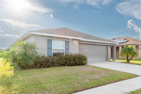 Casa en venta en Zephyrhills, Florida, 4 dormitorios, 141.58 m2 № 1324983 - foto 3