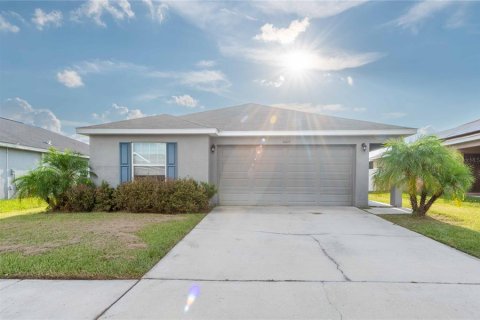 Casa en venta en Zephyrhills, Florida, 4 dormitorios, 141.58 m2 № 1324983 - foto 2