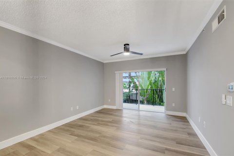 Condominio en venta en Boynton Beach, Florida, 1 dormitorio, 67.45 m2 № 1385765 - foto 4