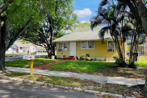 Immobilier commercial à vendre à West Palm Beach, Floride: 144.37 m2 № 909899 - photo 20