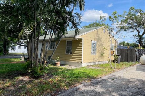 Immobilier commercial à vendre à West Palm Beach, Floride: 144.37 m2 № 909899 - photo 19