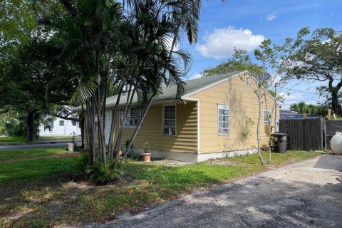 Immobilier commercial à vendre à West Palm Beach, Floride: 144.37 m2 № 909899 - photo 18