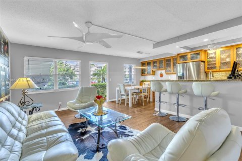 Copropriété à vendre à Deerfield Beach, Floride: 2 chambres, 76.18 m2 № 1398118 - photo 15