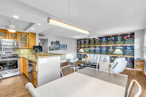 Copropriété à vendre à Deerfield Beach, Floride: 2 chambres, 76.18 m2 № 1398118 - photo 19