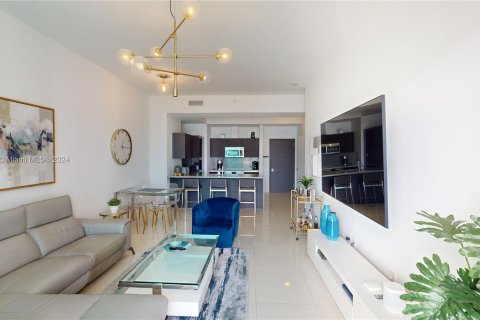 Condominio en venta en Miami, Florida, 1 dormitorio, 71.53 m2 № 1398052 - foto 9