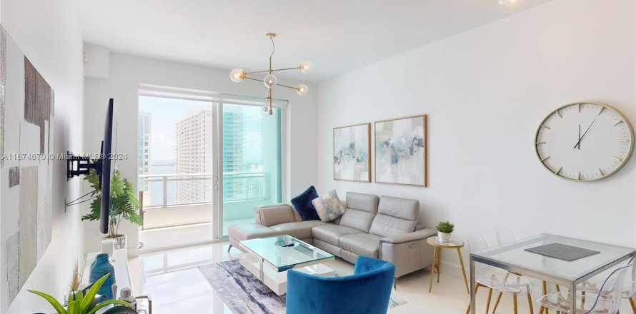 Condominio en Miami, Florida, 1 dormitorio  № 1398052