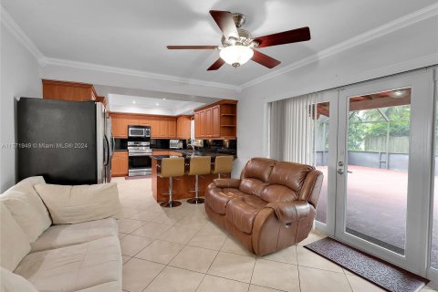 Casa en venta en Palmetto Bay, Florida, 5 dormitorios, 183.76 m2 № 1141608 - foto 14