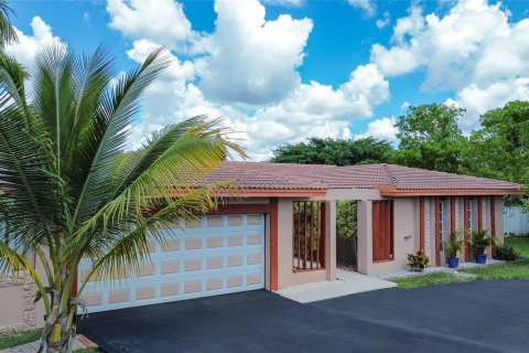 Villa ou maison à vendre à Coral Springs, Floride: 4 chambres, 201.97 m2 № 1155502 - photo 24