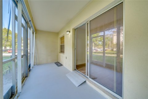 Condominio en venta en Pembroke Pines, Florida, 2 dormitorios, 108.32 m2 № 986205 - foto 22