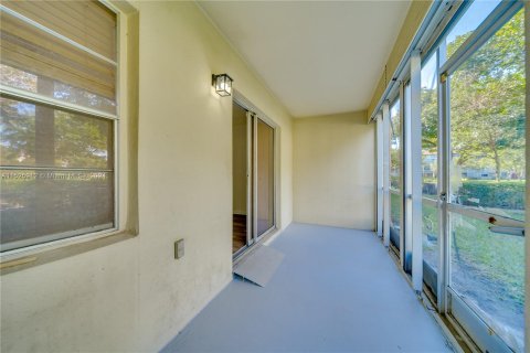 Condominio en venta en Pembroke Pines, Florida, 2 dormitorios, 108.32 m2 № 986205 - foto 24