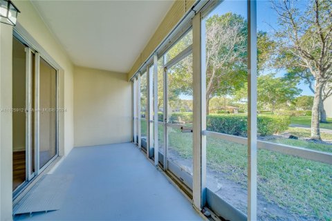 Condominio en venta en Pembroke Pines, Florida, 2 dormitorios, 108.32 m2 № 986205 - foto 23